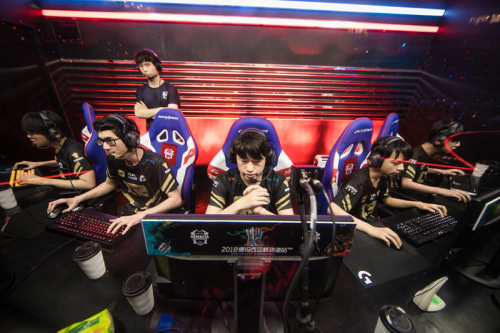 在下一步直 在下一步直