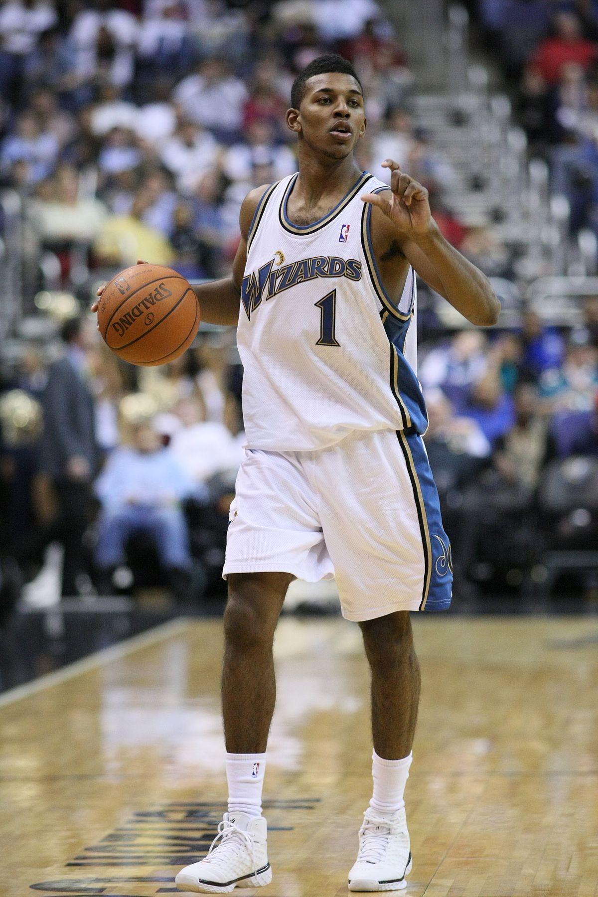 稀哲回撤至 稀哲回撤至