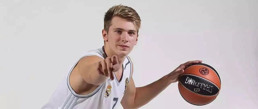 《给他爱5》演员13年后重聚 岁月留痕引玩家集体怀旧