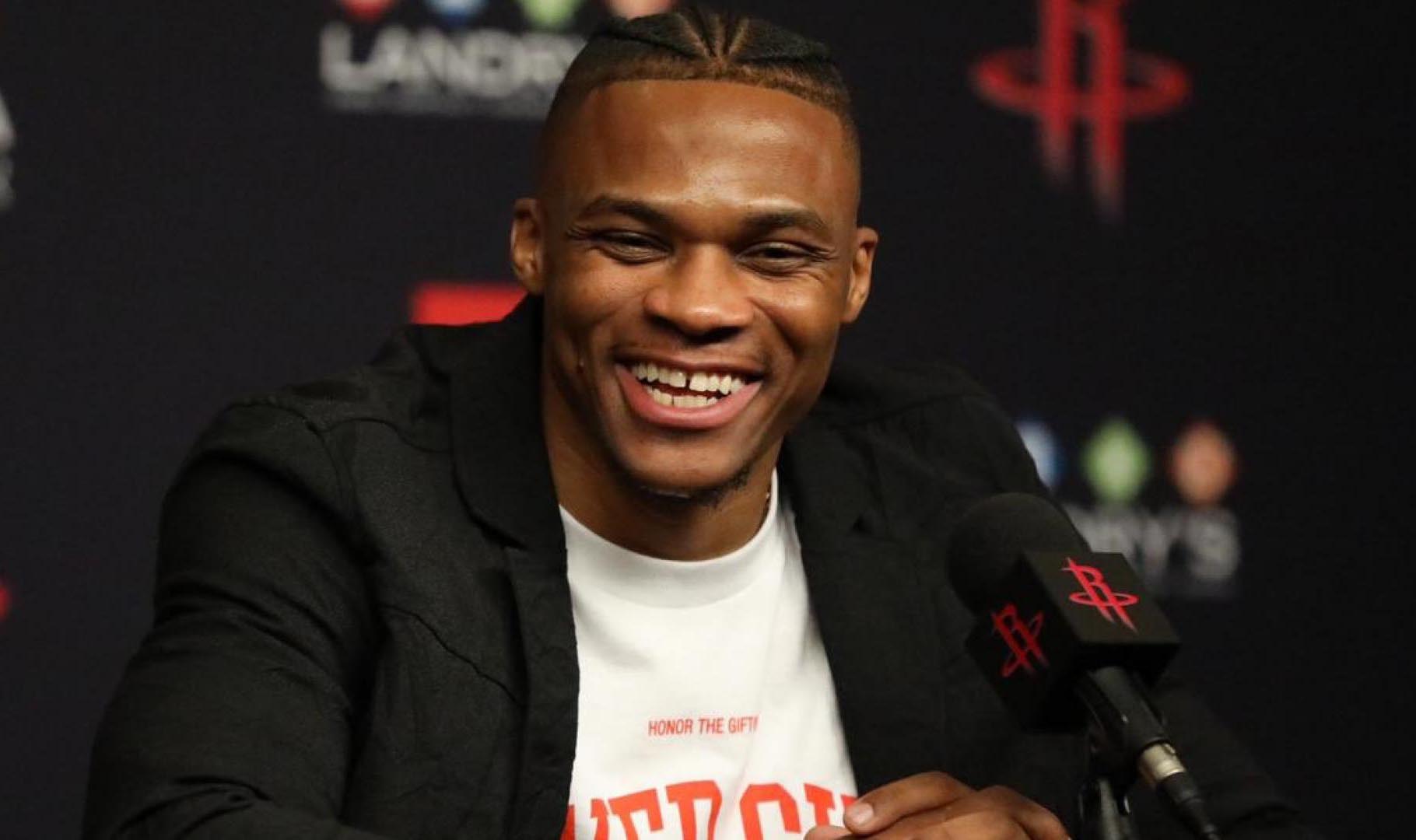 “年收11亿，3.0上线，《恋与深空》再冲总榜第一”