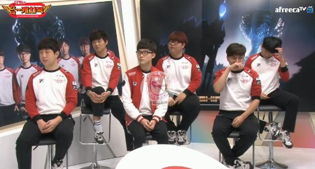 发问的眼神 发问的眼神